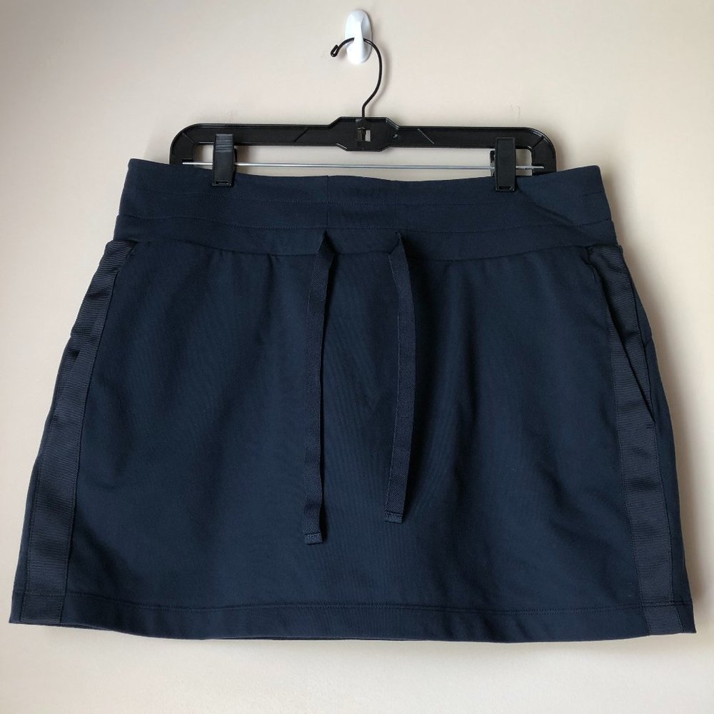 ATHLETA TENNIS SKORTS.